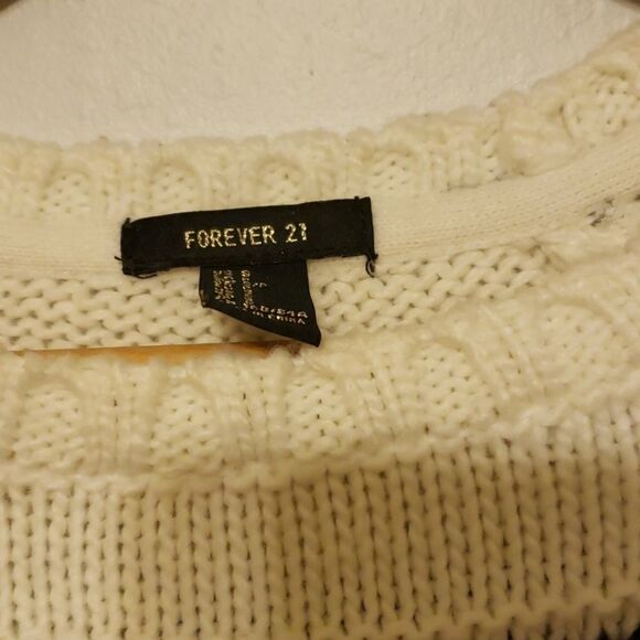 Forever 21 fair isle, Crewneck sweater size small - Picture 3 of 5